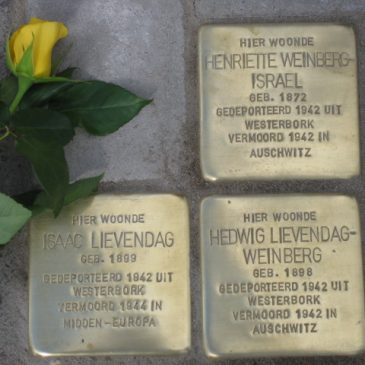 Stolpersteine Borne Steentjes: De familie Lievendag – Burg. v. Bönninghausenstr. 27