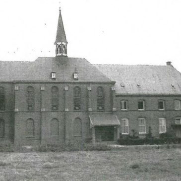 Boorn & Boerschop 2002-02: HET CARMELIETESSENKLOOSTER TE ZENDEREN