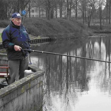 Boorn & Boerschop 2007-01: AN ‘N VIEWER IN ’N STROOM-ESCH