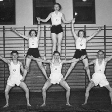 Boorn & Boerschop 2011-01: Oet de oale deus De Christelijke Gymnastiekvereniging D.E.V