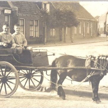 Boorn & Boerschop 2012-03: Een rondtrekkende fotograaf in Borne rond 1935